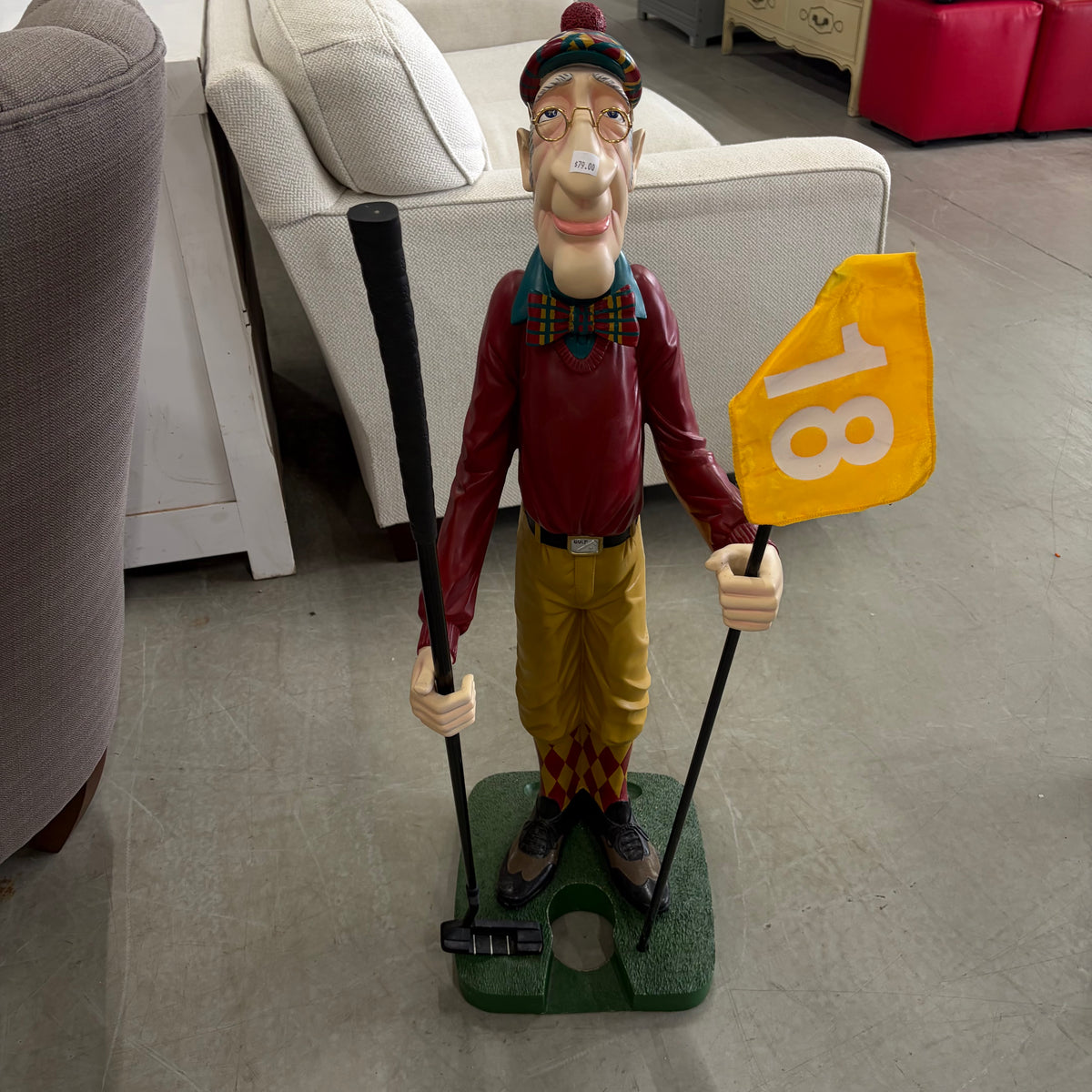 Vintage-style golf putting game/statue