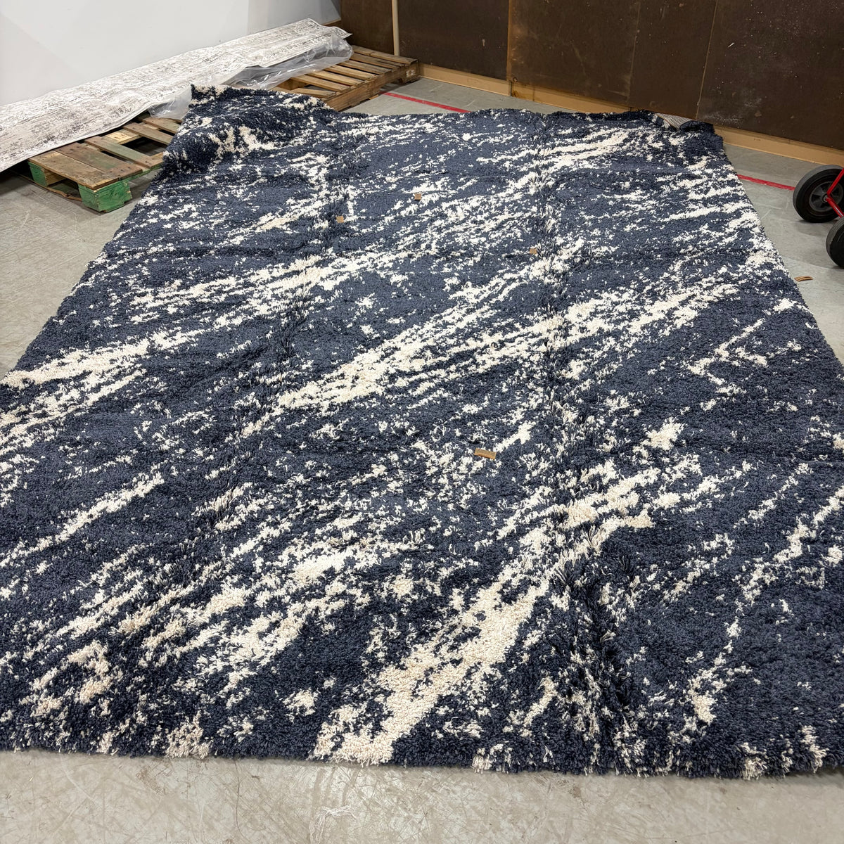 TV LUXURY SHAG ADRIA 9X13 — L26-6