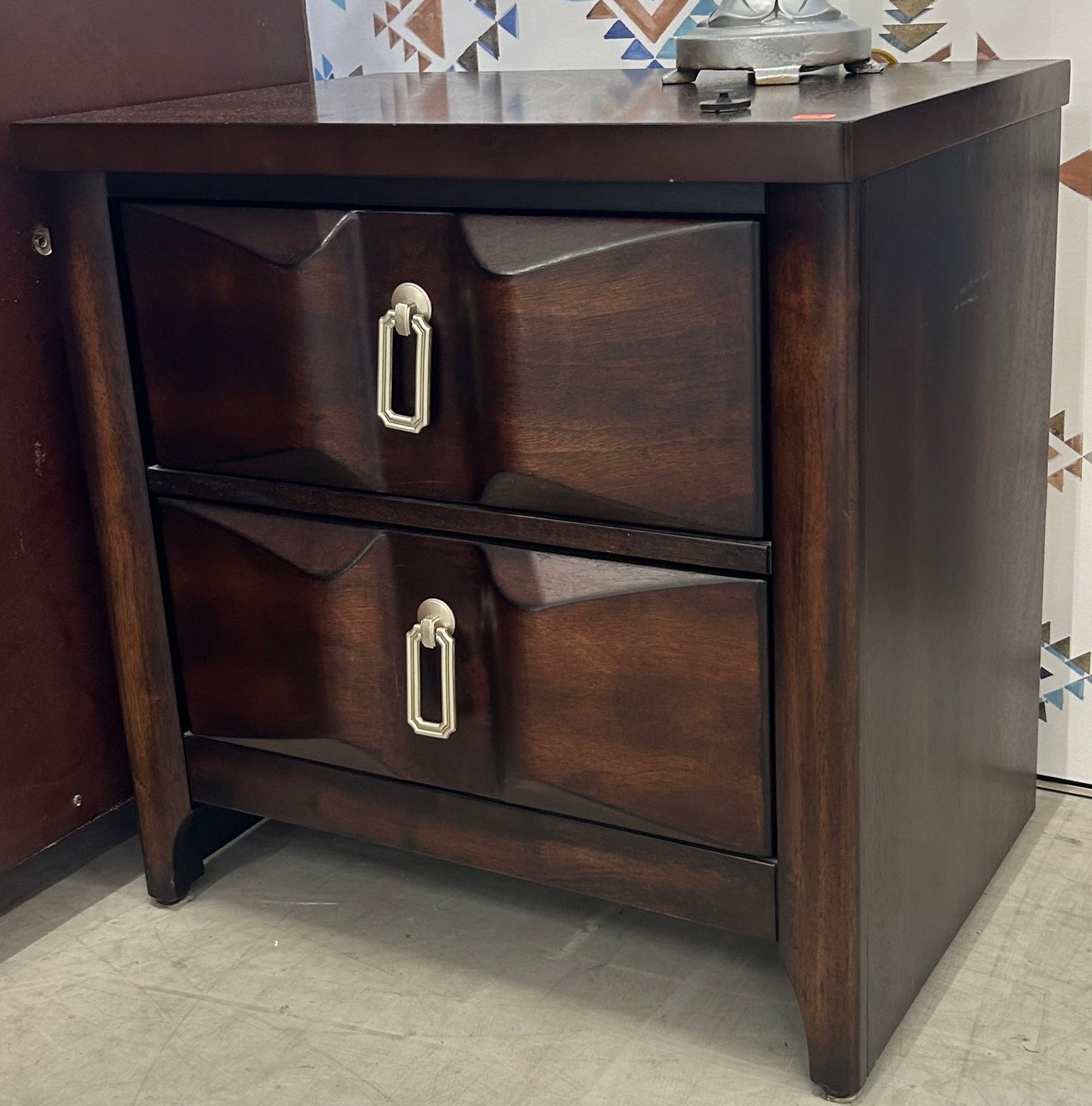 NIGHT STAND