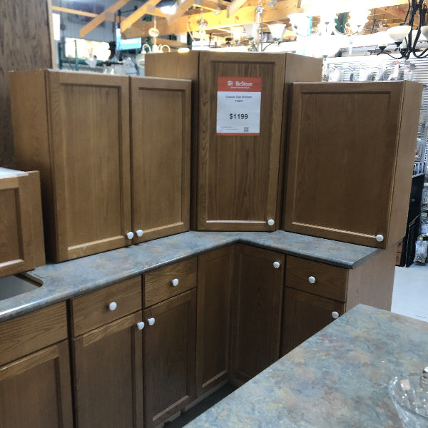 Classic Oak Kitchen FK047