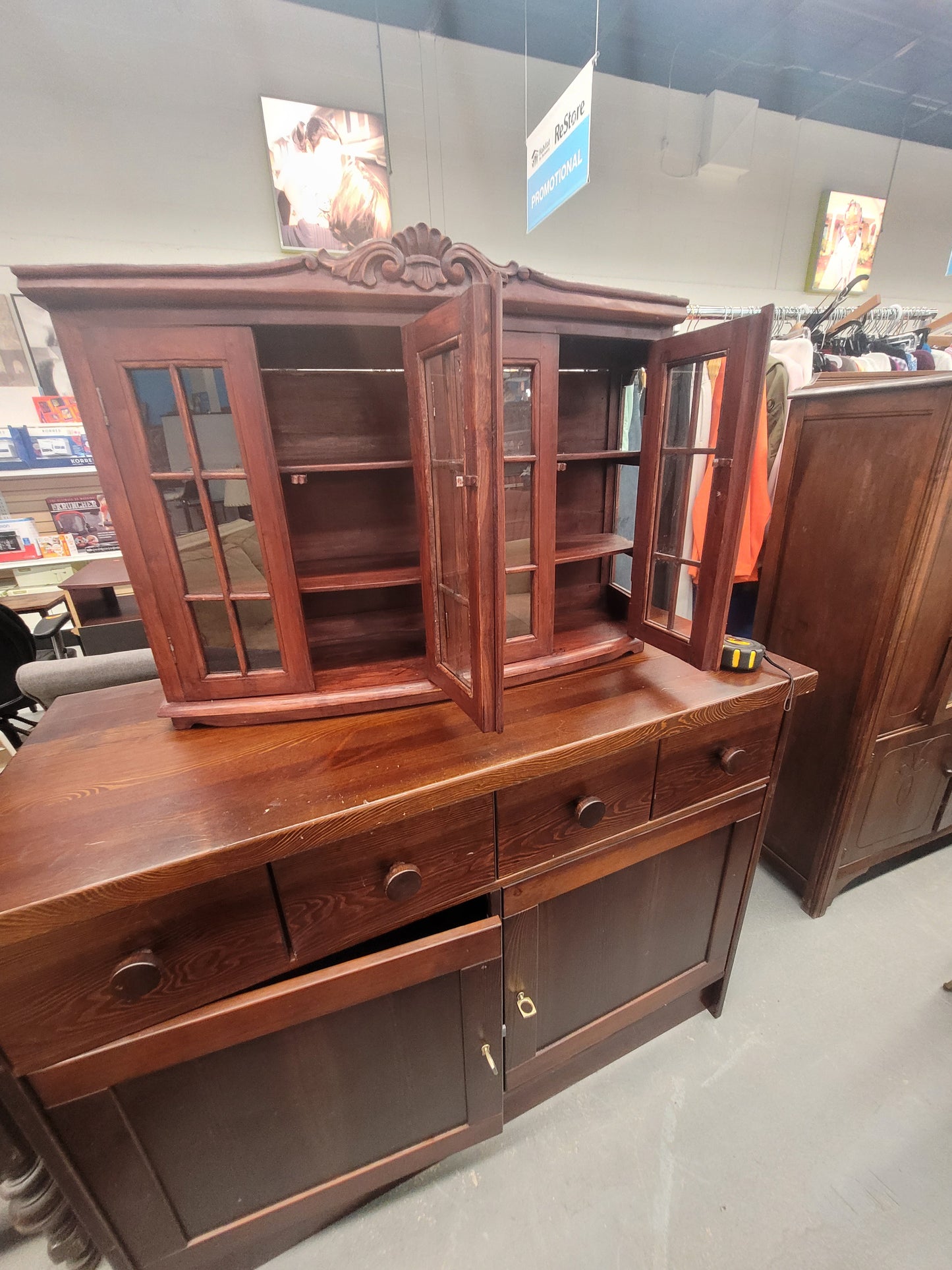 Traditional Wood Display Cabinet / Hutch Top