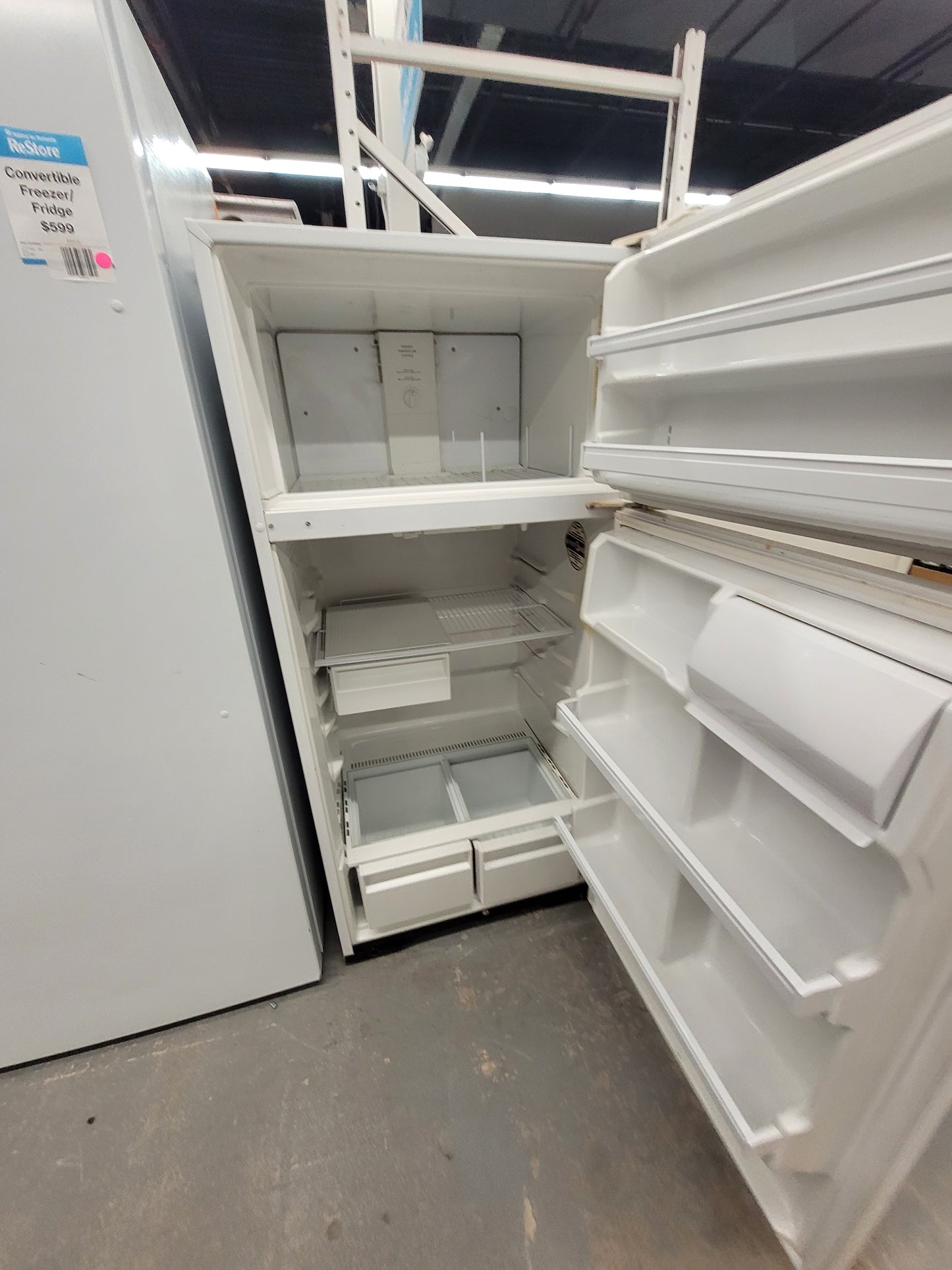 Westinghouse Top-Freezer Refrigerator