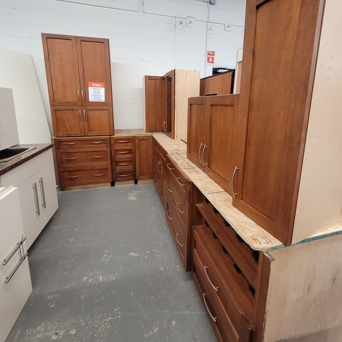 Warm Brown Kitchen Cabinet Set with Pantry SK037