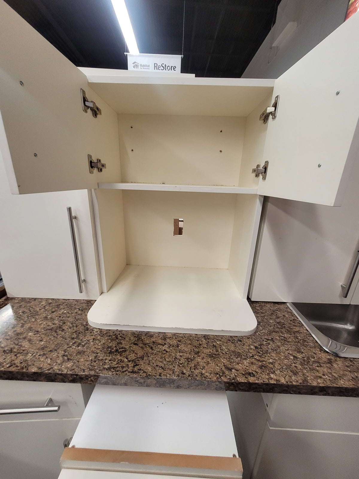 White Kitchen Cabinet Set SK058