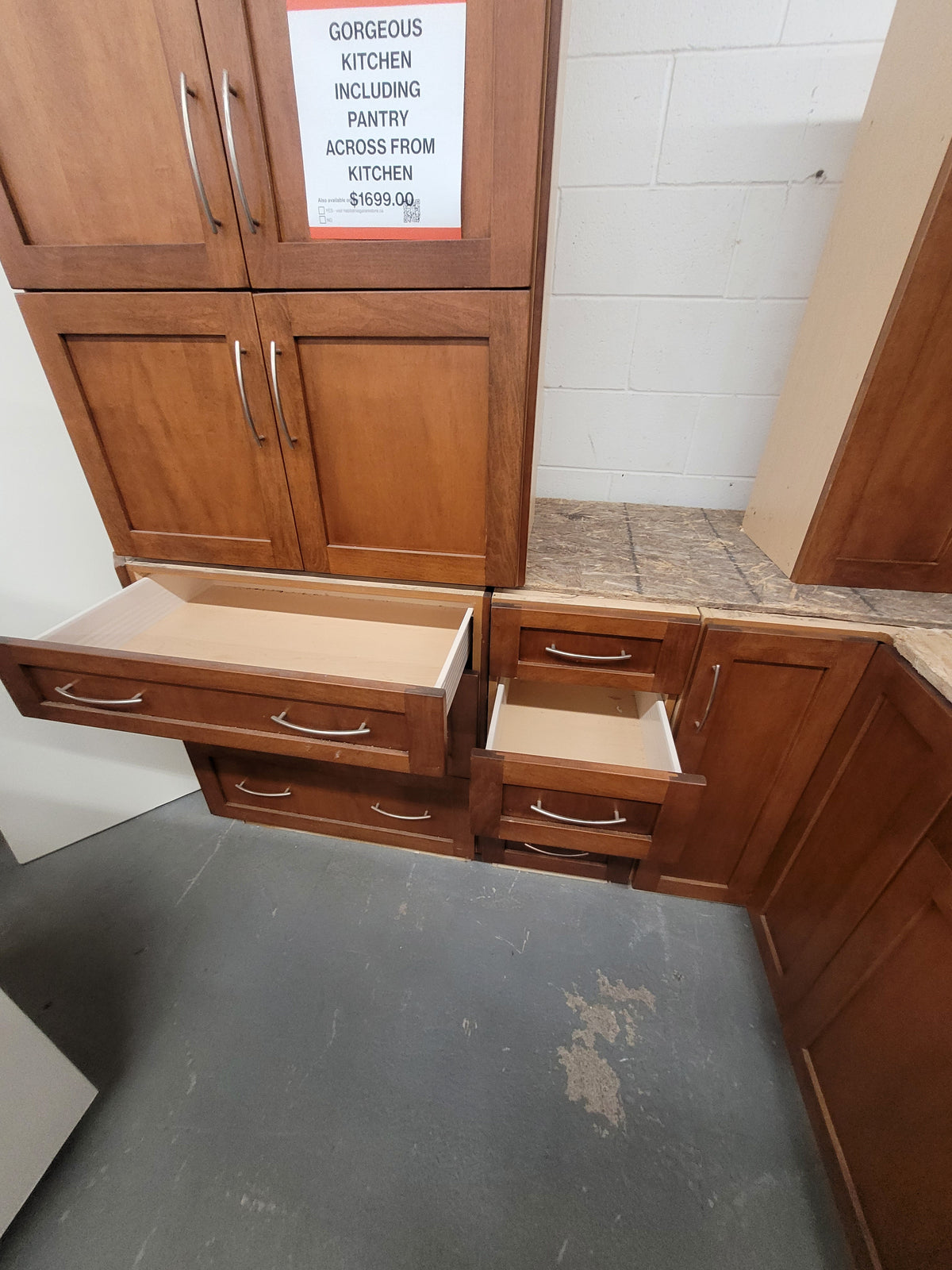 Warm Brown Kitchen Cabinet Set with Pantry SK037