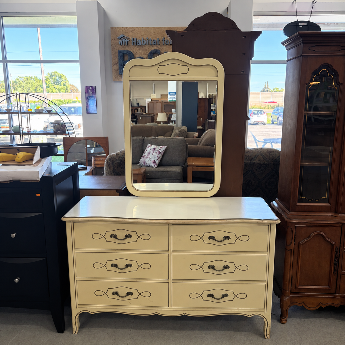 VINTAGE DRESSER