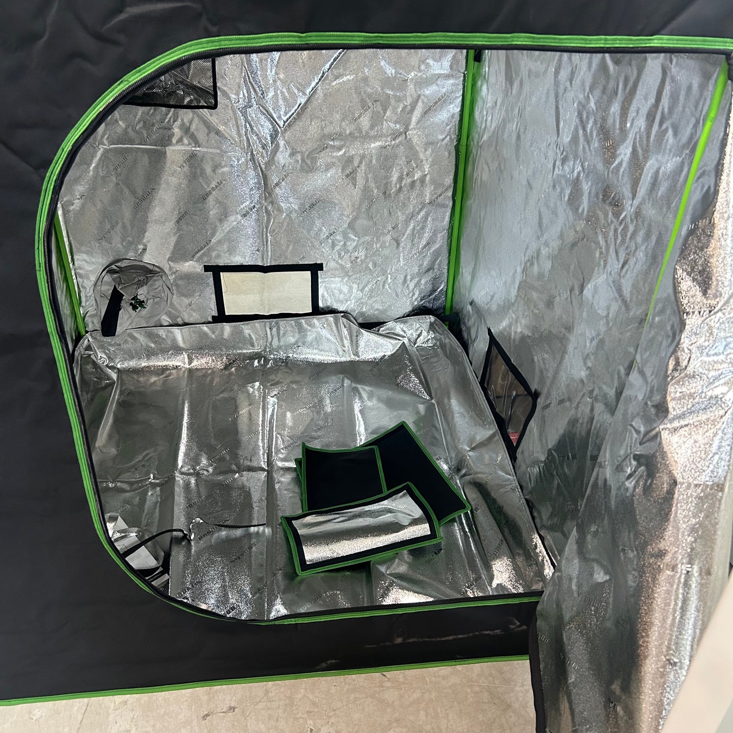 GROW TENT