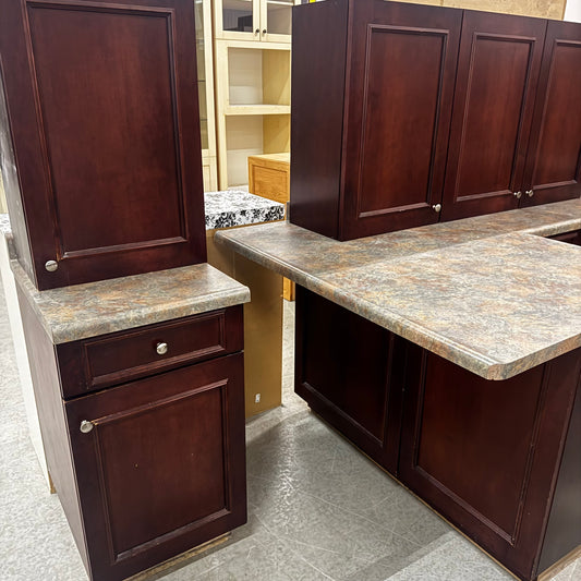 DARK MAPLE KITCHEN