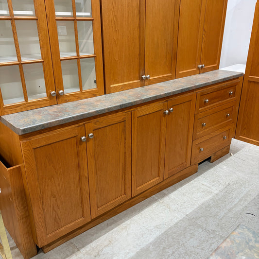 OAK GALLEY KITCHEN GK010