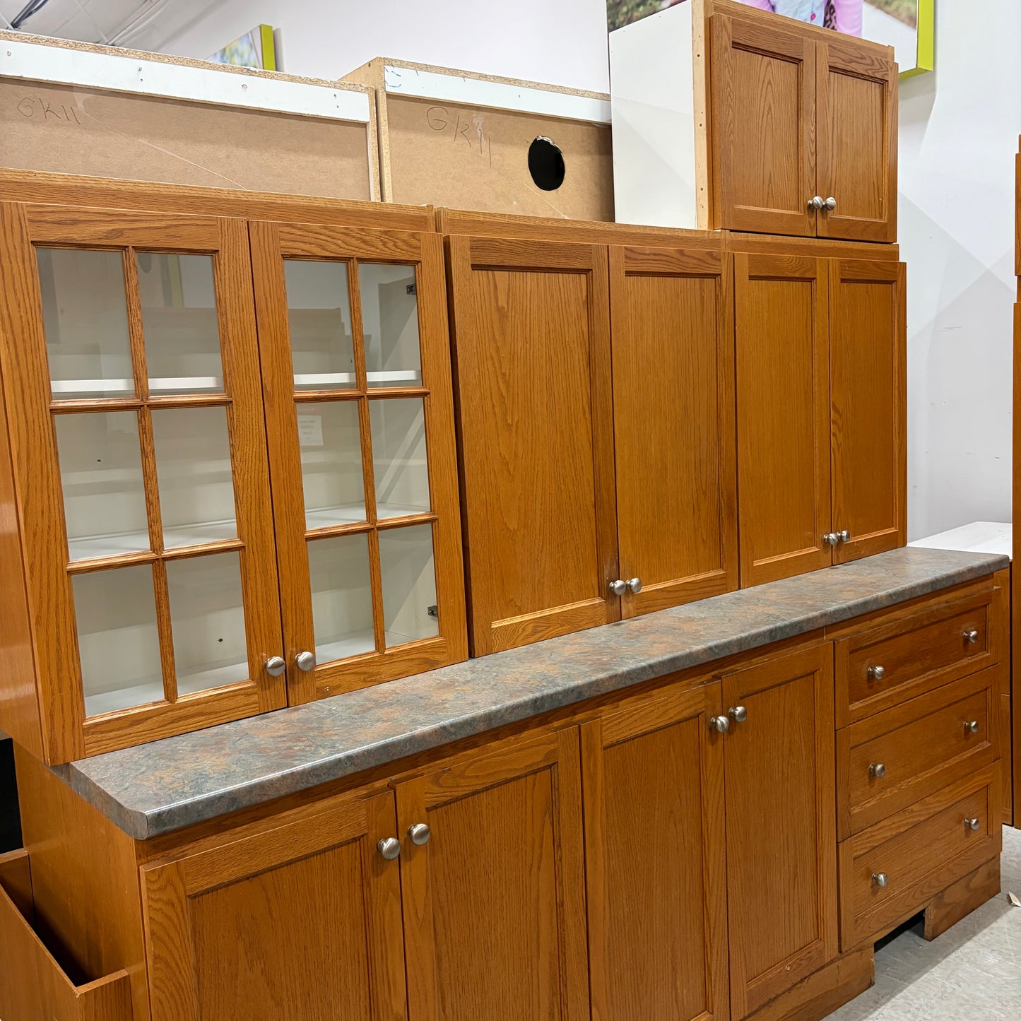 OAK GALLEY KITCHEN GK010