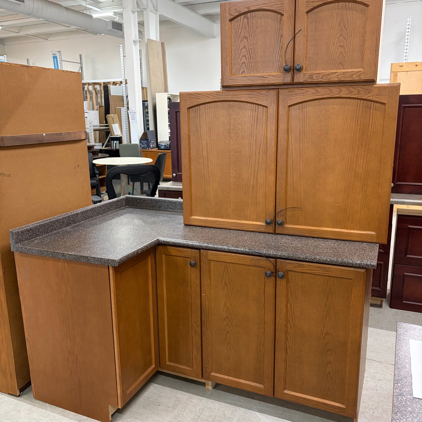 OAK KITCHEN WITH ISLAND
