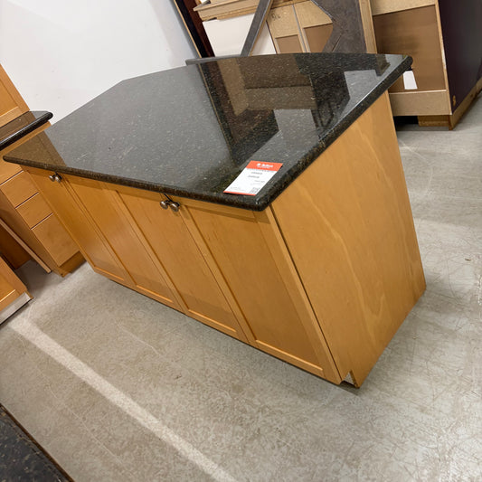 MAPLE KITCHEN WITH GRANITE GK020