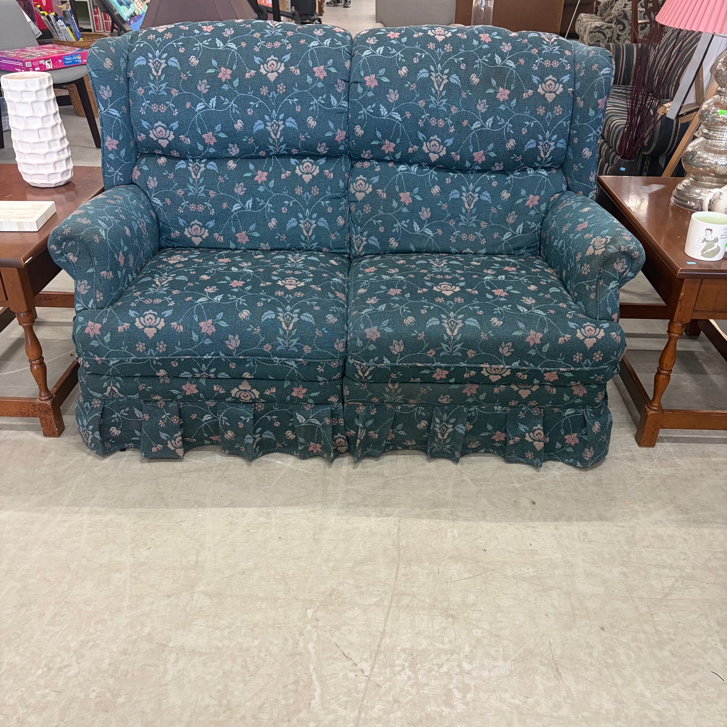 BLUE FLORAL LOVESEAT