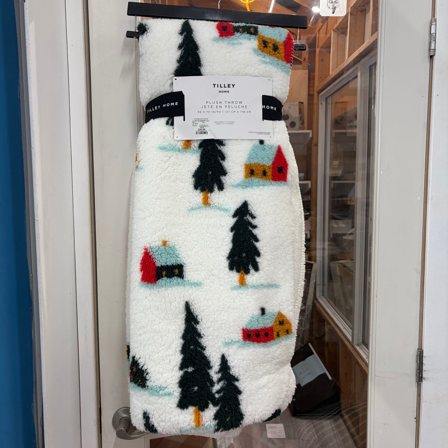 CHRISTMAS/WINTER THROW BLANKET