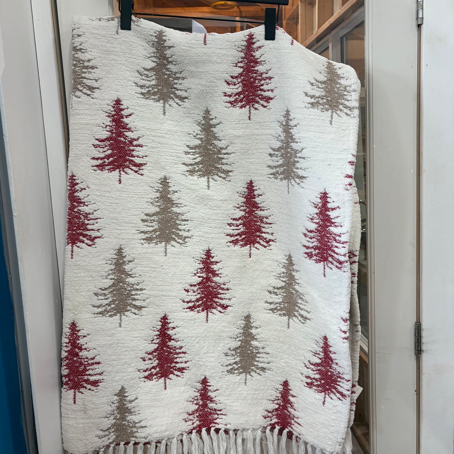 CHRISTMAS/WINTER THROW BLANKET