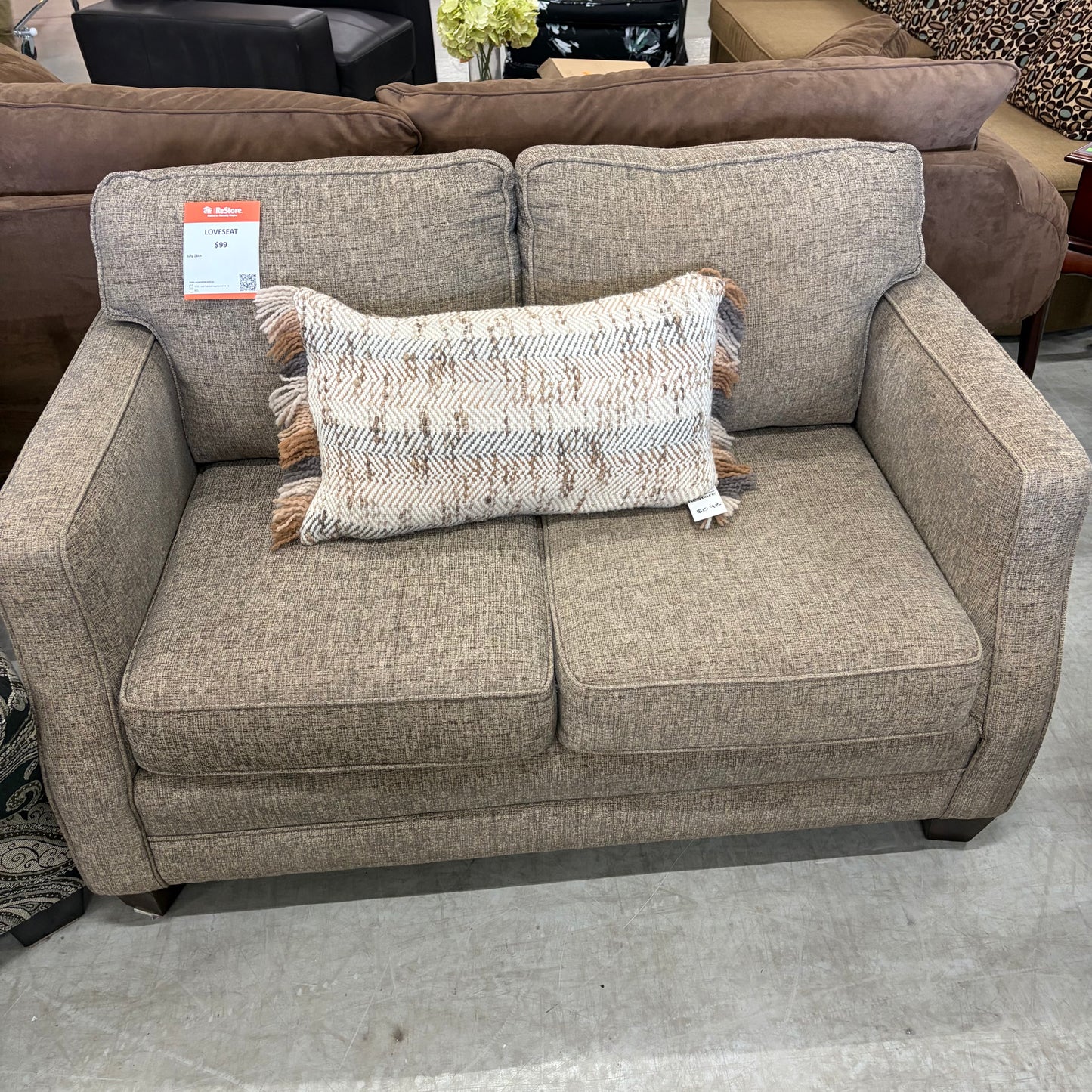 LOVESEAT