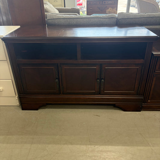 TV STAND/STORAGE UNIT