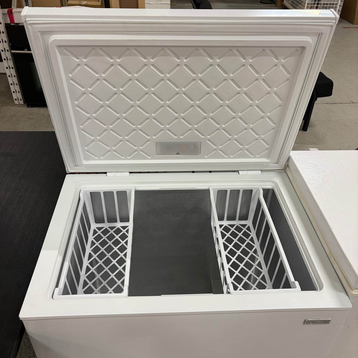 VISSANI CHEST FREEZER