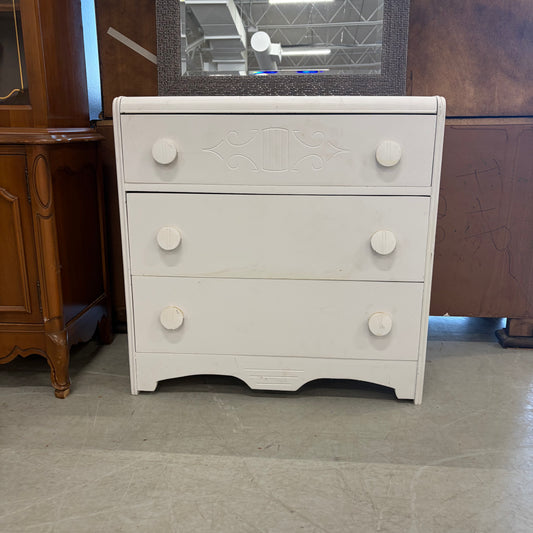 3-drawer dresser