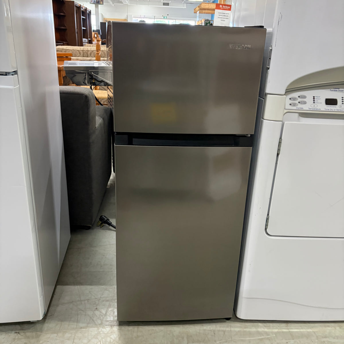 VISSANI BAR FRIDGE