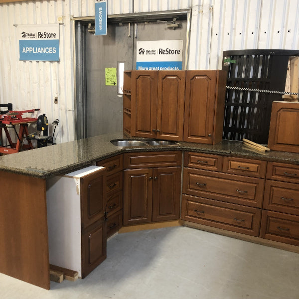 Maple Kitchen with Granite FK051