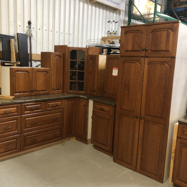 Maple Kitchen with Granite FK051