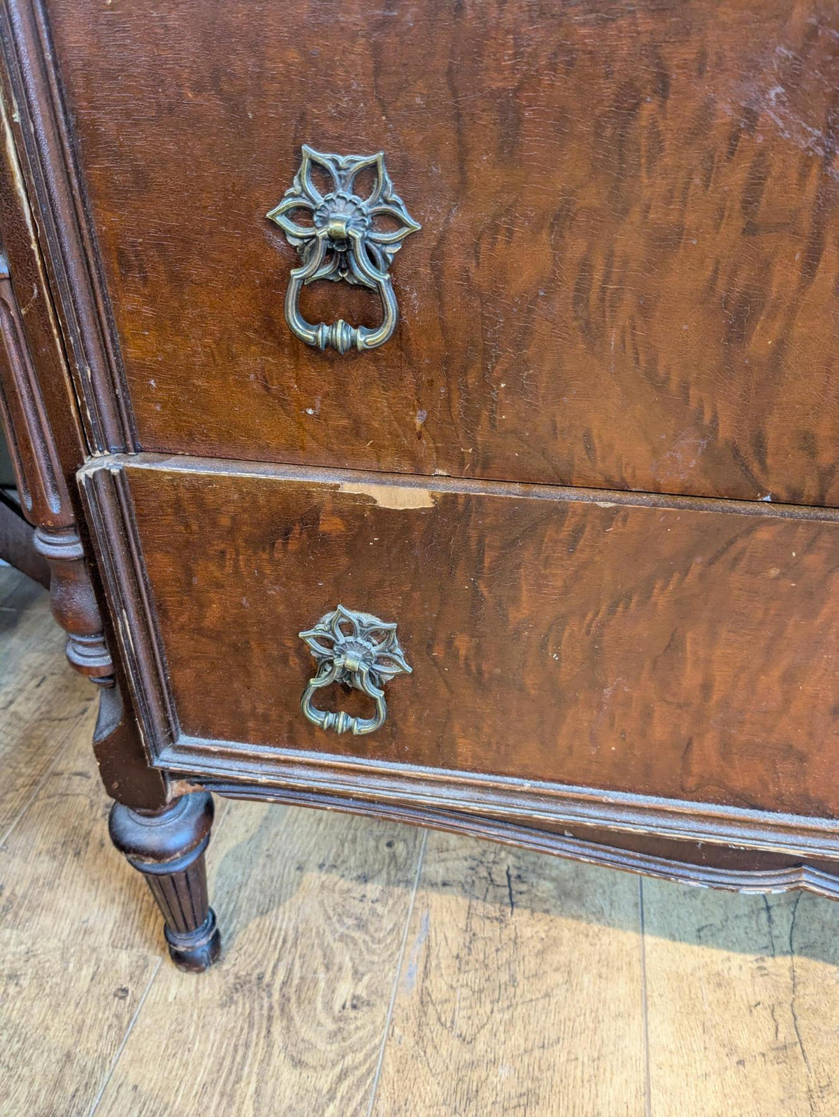 Antique-Style Mahogany Chest of Drawers
