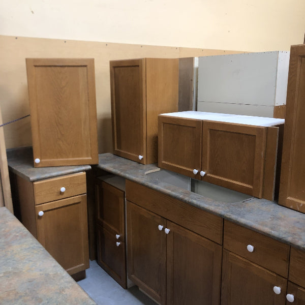 Classic Oak Kitchen FK047