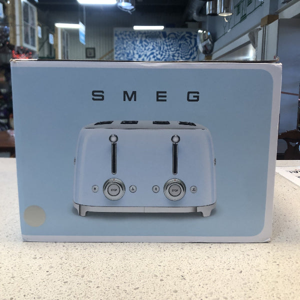 SMEG 4X4 TOASTER — L26-8