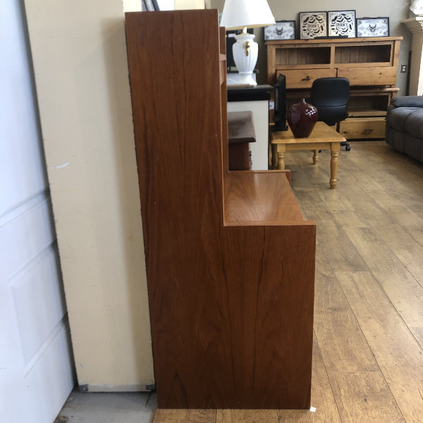 Vintage 3-Drawer Wooden Nightstand