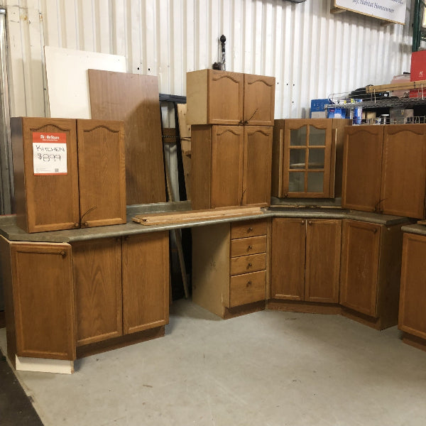 Classic Oak Kitchen