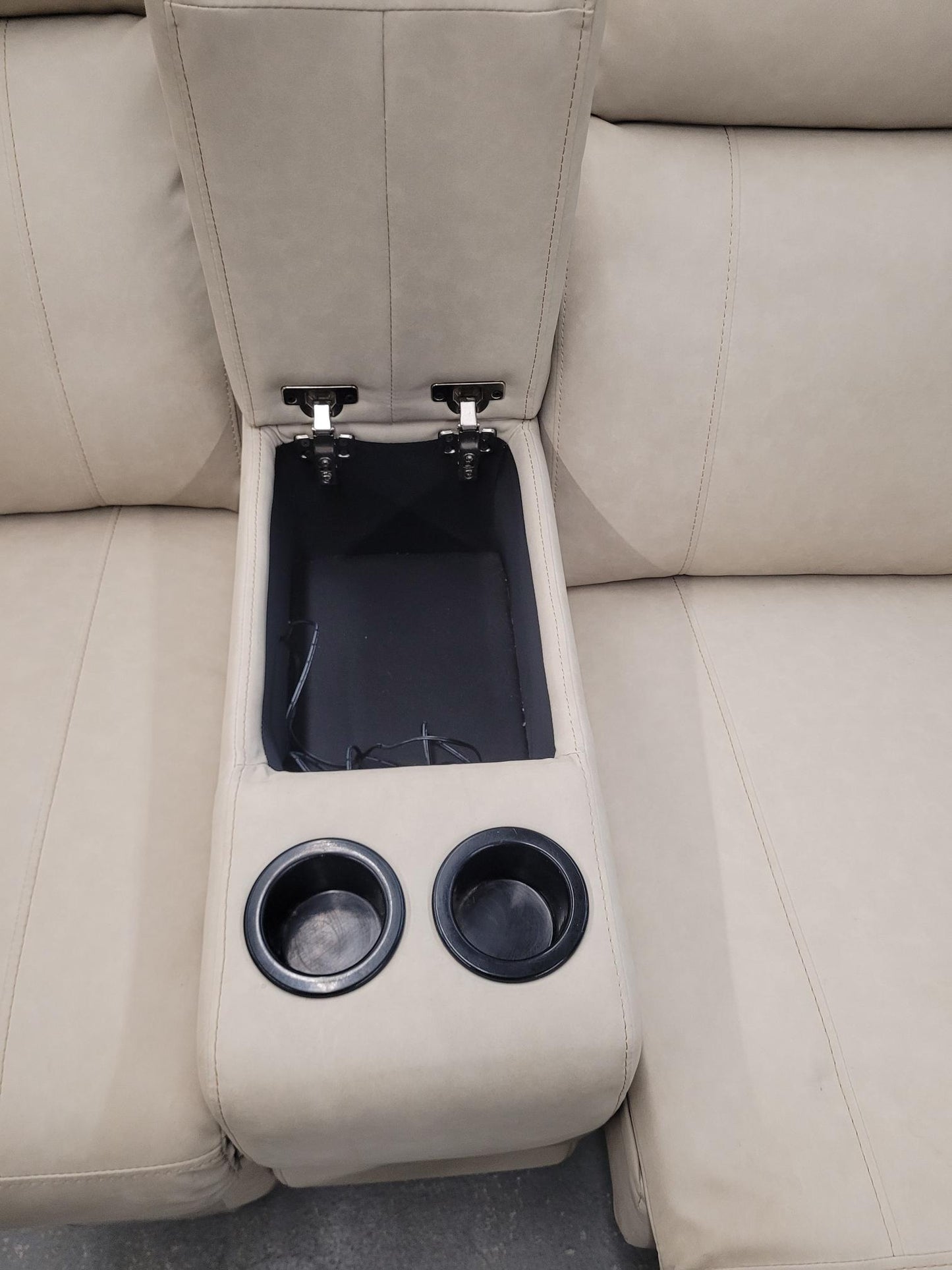 Thomas Payne Reclining Loveseat