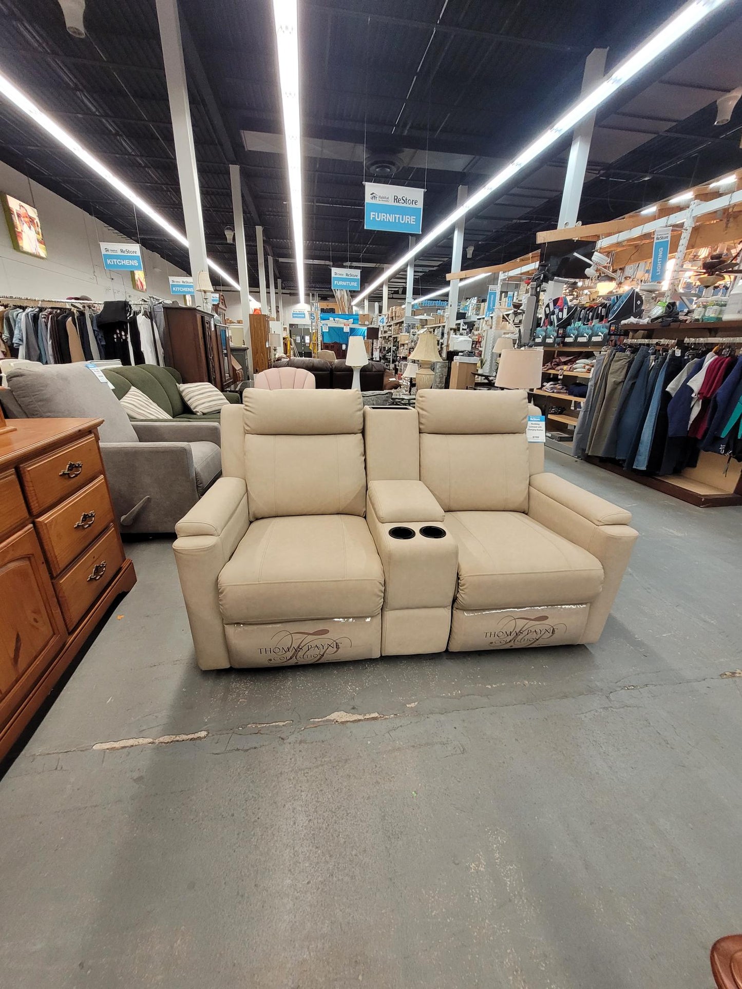 Thomas Payne Reclining Loveseat