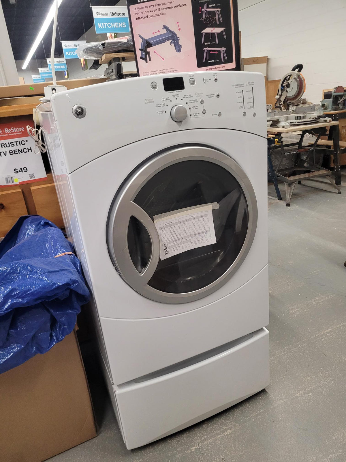GE Front-Load Dryer with Pedestal – White